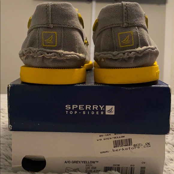 Men size 9 Sperry Top-sider - Picture 3 of 5